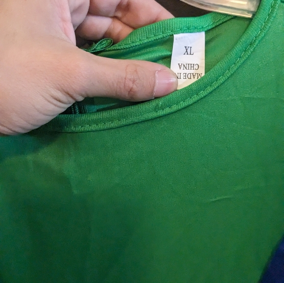 Adult Luigi xlarge costume - Picture 9 of 10